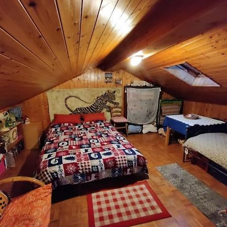 Villa The Golden Eagle - Chalet A Champdepraz à Aoste Extérieur photo